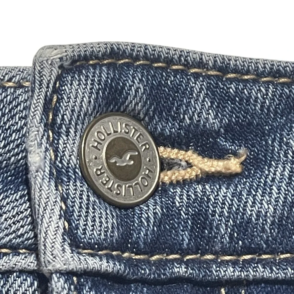 Hollister Ultra High Rise Mom Jeans 26 Distressed